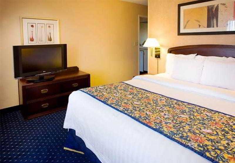 Courtyard By Marriott Oklahoma City Northwest Phòng bức ảnh