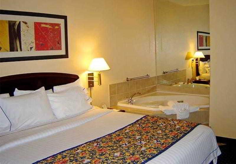 Courtyard By Marriott Oklahoma City Northwest Phòng bức ảnh