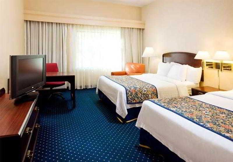 Courtyard By Marriott Oklahoma City Northwest Phòng bức ảnh